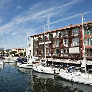 Le Suffren Apartahotel